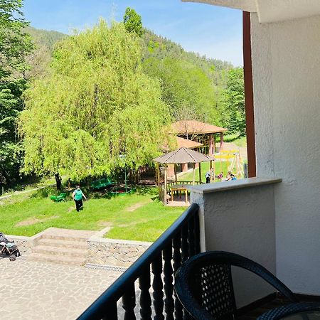 Hotel Iveria Abastumani Εξωτερικό φωτογραφία