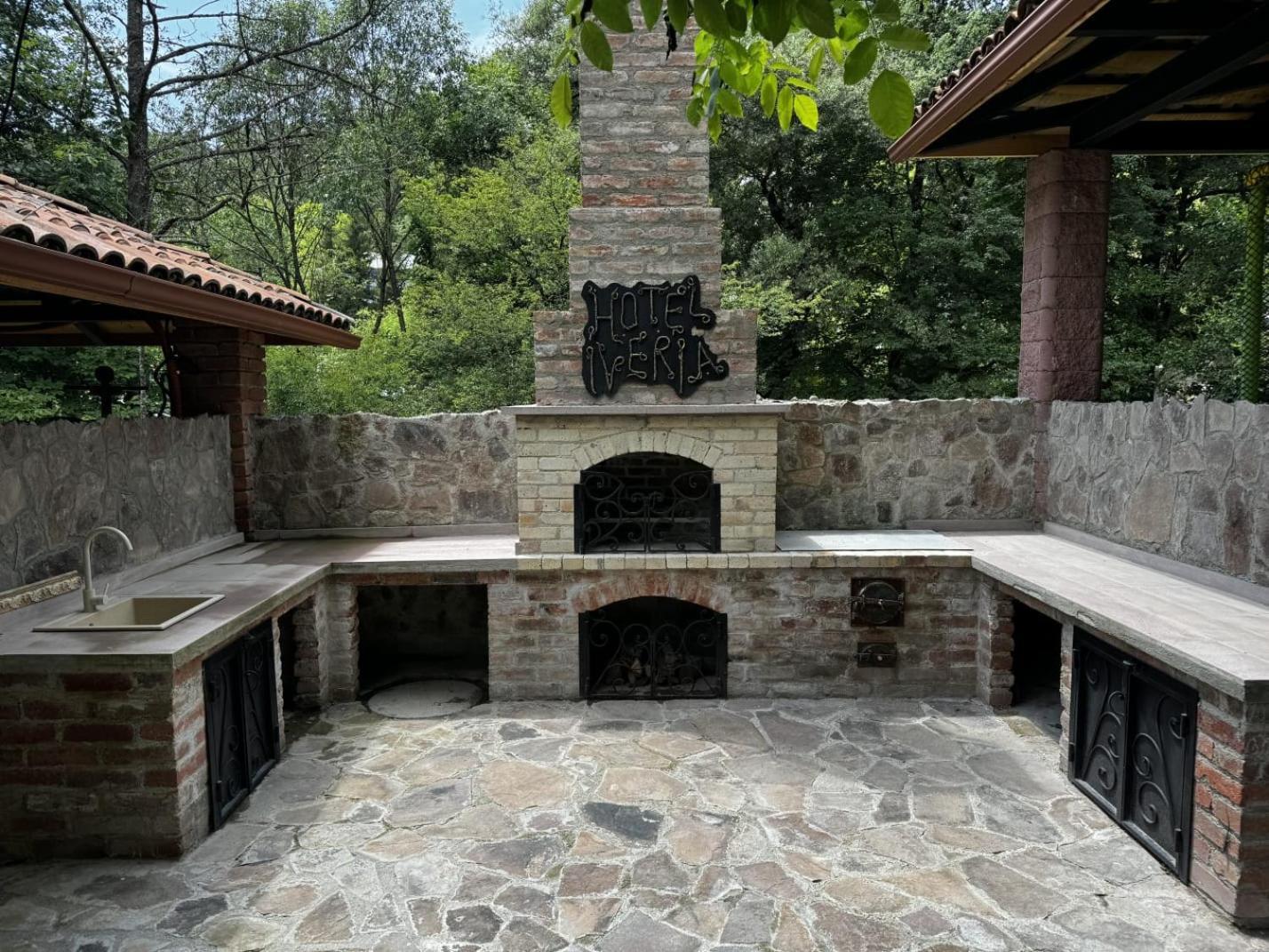 Hotel Iveria Abastumani Εξωτερικό φωτογραφία