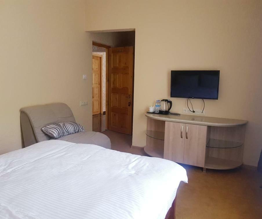 Hotel Iveria Abastumani Εξωτερικό φωτογραφία